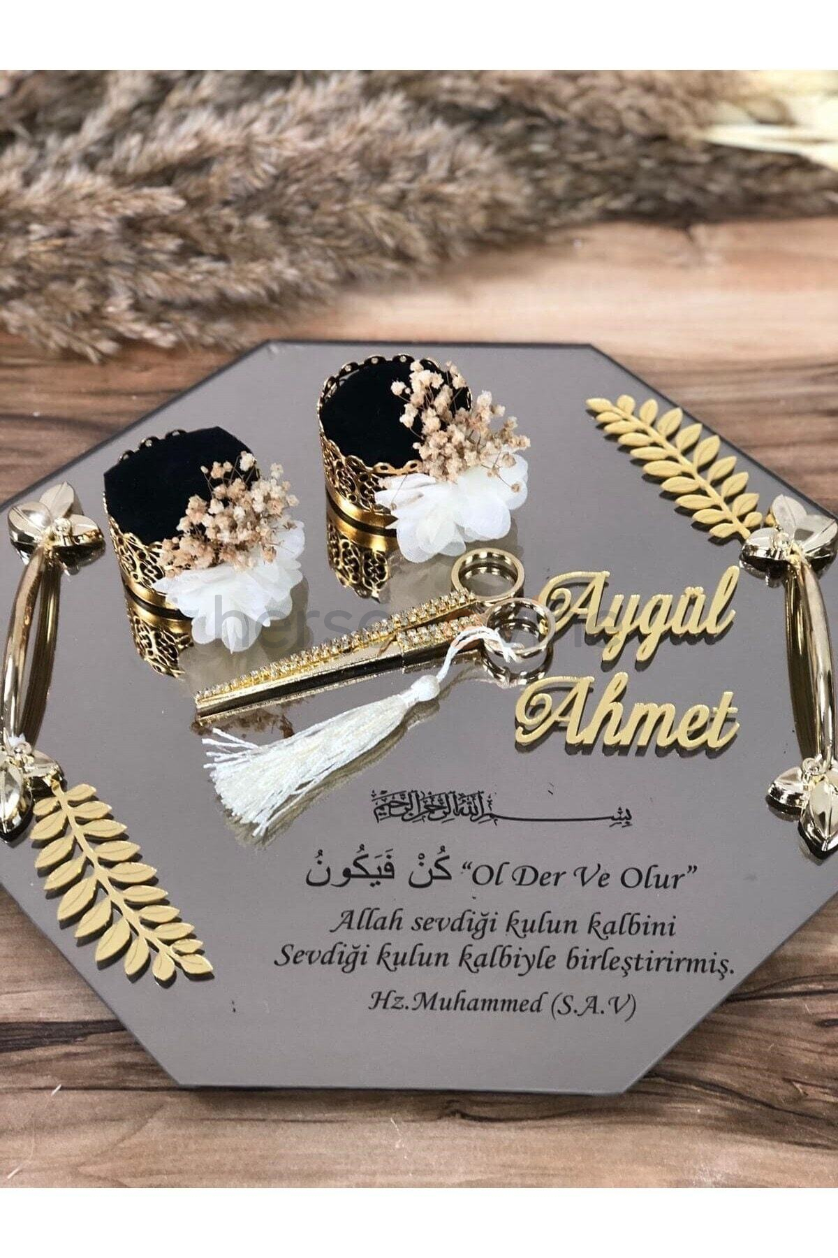 Nişan Tepsi İsimleri Kız İsteme Çiçeği Kutusu İsimleri Çikolata Kutusu İsimleri Pleksi
